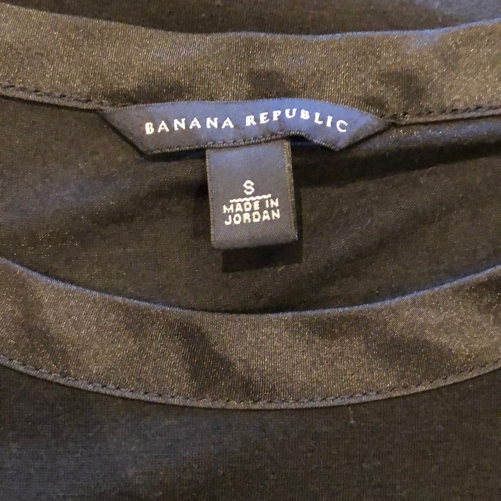 BANANA REPUBLIC Black T-Shirt - Picture 3 of 6